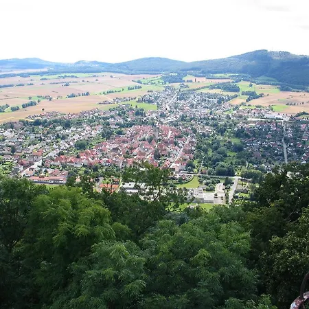 In Waldrandlage *
